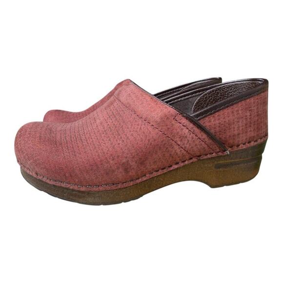 Dansko Maroon Leather Professional Clog Women size 39 US 9 - Picture 2 of 5